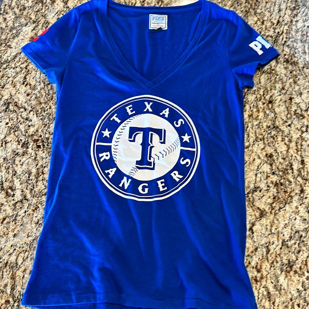 EUC vS PINK Texas Ranger v neck T-shirt- L